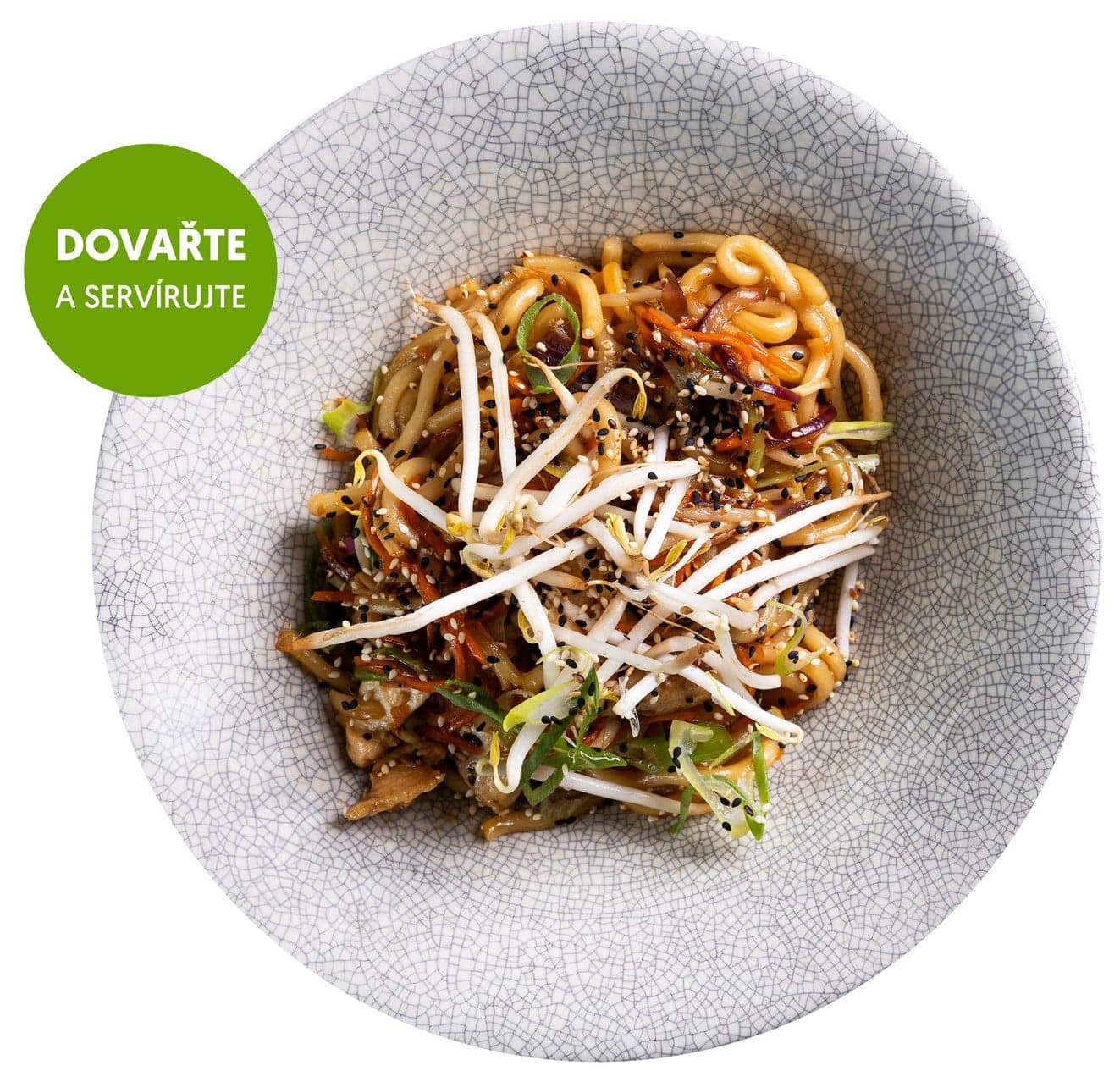 Japonské udon nudle se "sous-vide" kuřecími prsy a teriyaki omáčkou z Café Buddha