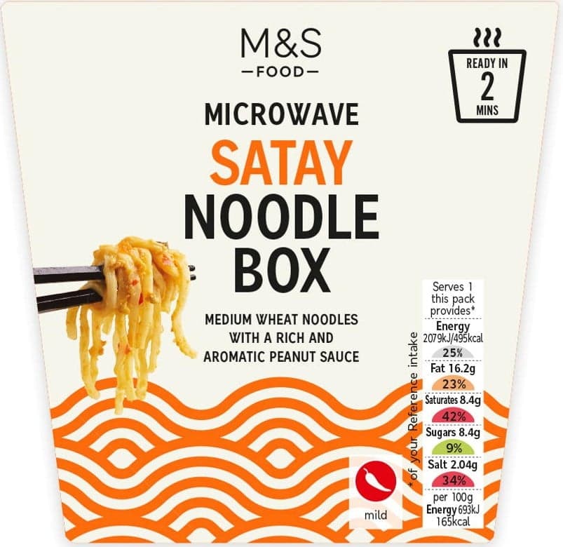 Marks & Spencer Pšeničné nudle s arašídovou omáčkou satay
