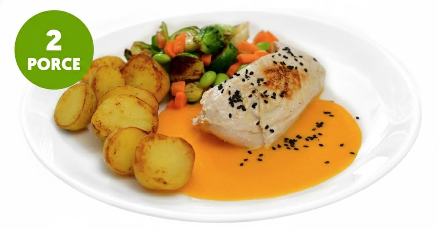 Kuřecí steak, dýňová omáčka s kokosovým mlékem, mini brambory a opečená zelenina (set k přípravě hotového jídla)