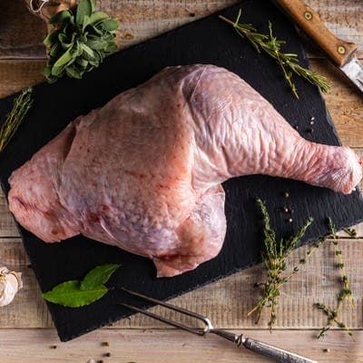 Authentic Krůtí stehno celé s kostí a kůží