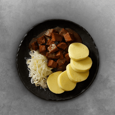 Authentic Seitanové výpečky se zelím a bramborovým knedlíkem