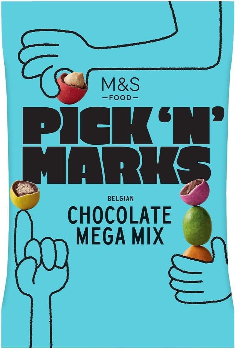 Marks & Spencer Mix mléčné čokolády s rýžovým středem a arašídů v mléčné čokoládě