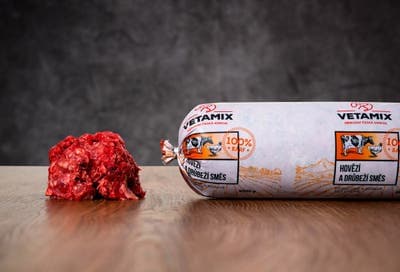 Vetamix Hovězí a drůbeží směs pro psy a kočky