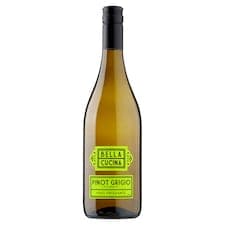 Bella Cucina Pinot Grigio Delle Venezie D.O.C. perlivé víno bílé polosuché 750ml