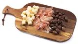 Tapas mix jamón serrano, gouda, černé olivy Kalamata
