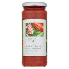 Finest Hotová rajčatová omáčka na těstoviny s česnekem, sušenými rajčaty a bazalkou 340g