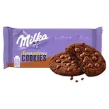 Milka Sensation Cookies All Choco kakaové sušenky s měkkým středem a kousky mléčné čokolády 156 g