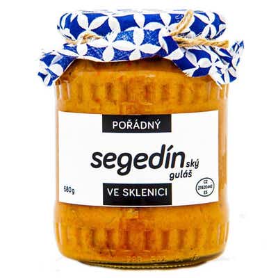 Pořádně ve sklenici Segedínský guláš