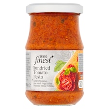 Finest Pesto ze sušených rajčat, bazalky a italských tvrdých sýrů 190g